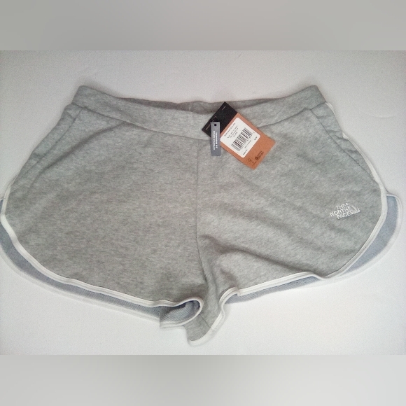 Women's The North Face Gray Shorts, Sz. XLarge - Picture 4 of 11